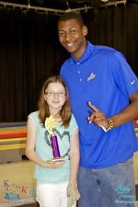 Eric_With_Girl_in_glasses_trophy_rIMG_0195