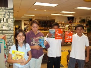LTES_PHOTO_2girls2boys_withBooks_byDanielPerez